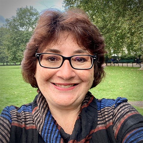 Tracy Levy head and shoulders smiling at camera